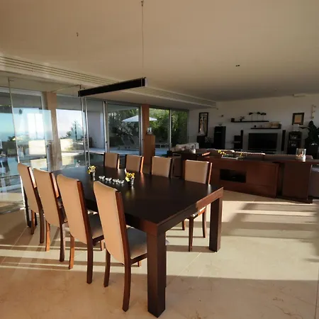 Moderne Mit Ueberdachtem Pool Feriehus *